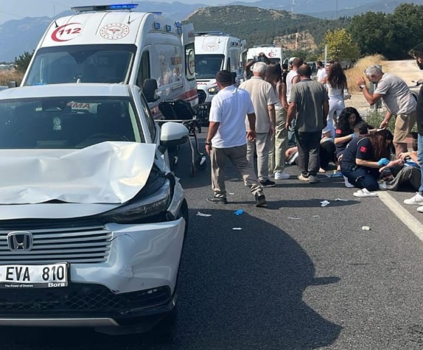 1 Ölü 3 Yaralı: Mezarlık Yolunda Kaza