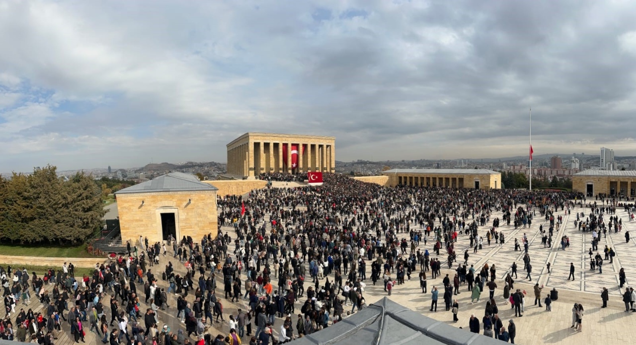 10 Kasım’da vatandaşlar Anıtkabir’e akın etti