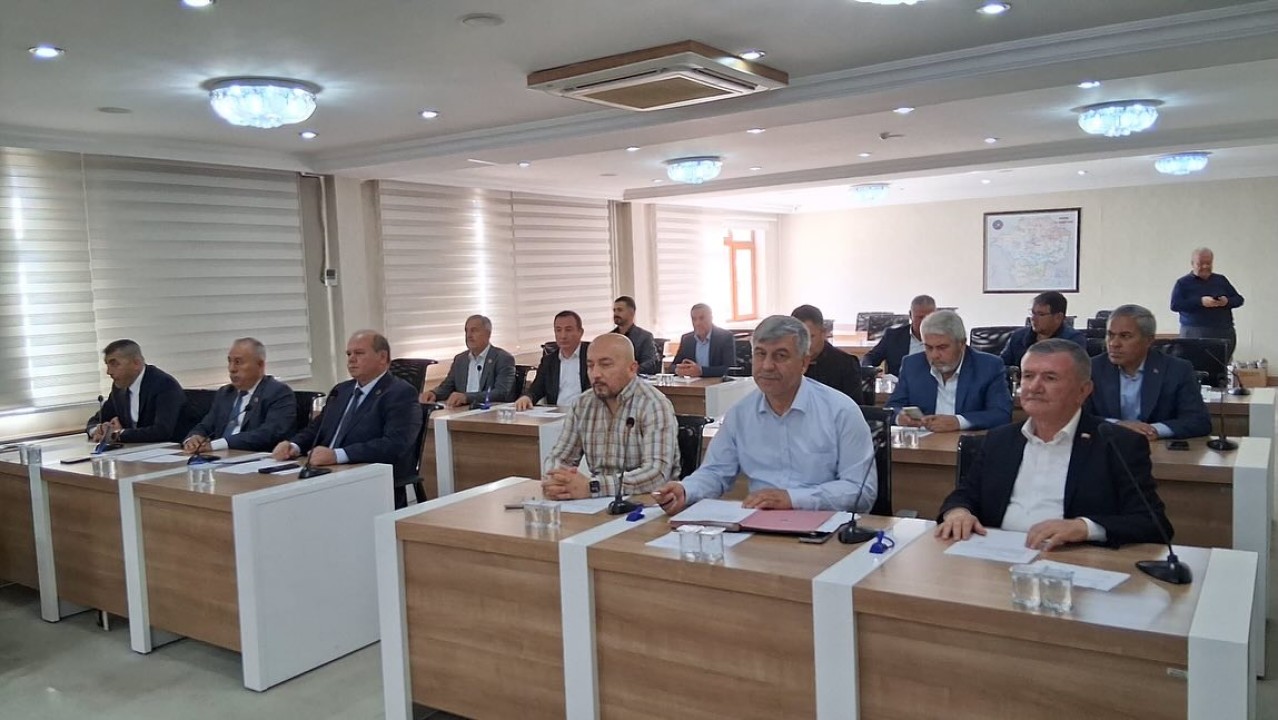10081İLG ENEL MECLİSİ 2.jpg