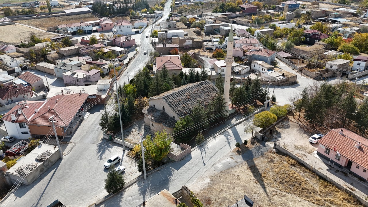 12116AA-20251120-39756772-39756767-TARIHI_AKTAS_KILISE_CAMI_KUTUPHANE_OLARAK_HIZMET_VERECEK.jpg