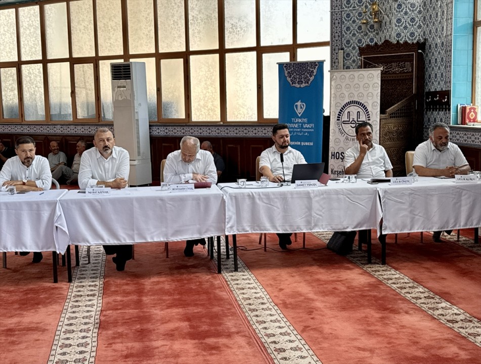13218AA-20250724-38651374-38651367-KIRSEHIRDE_DIN_GOREVLILERI_ARASI_ETKILI_HUTBE_SUNUMU_YARISMASI_BOLGE_FINALI_YAPILDI.jpg