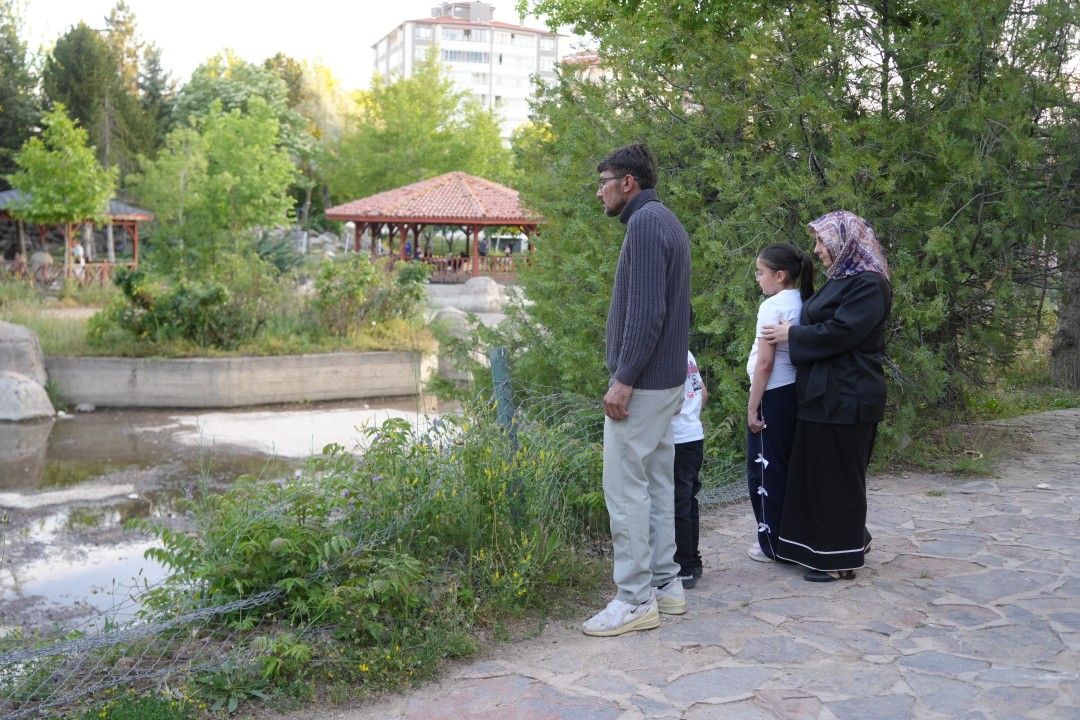 13830AW724037_03.jpg