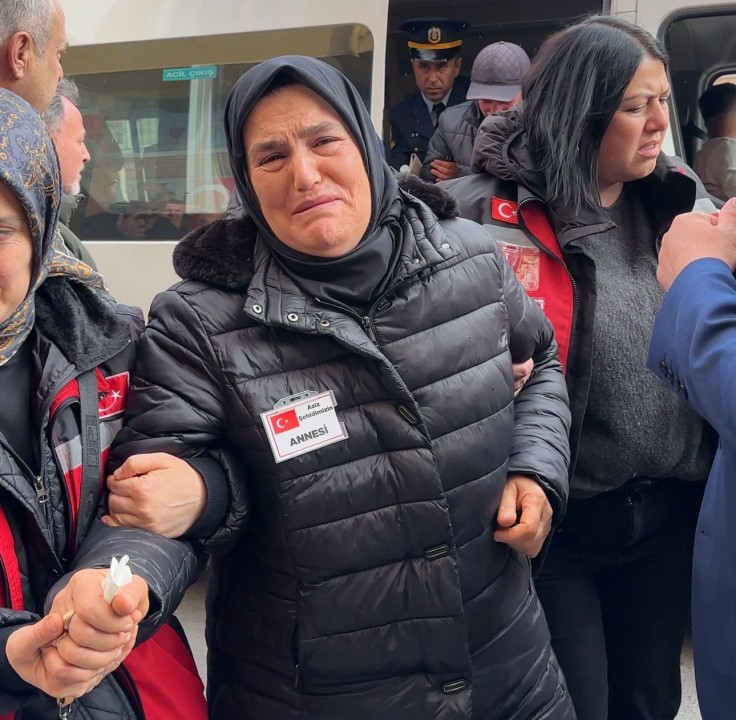 14694ŞEHİT ANNESİ.jpg