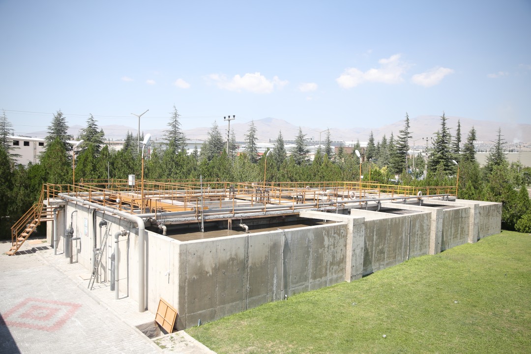 20356AA-20250827-38934530-38934528-NIGDE_OSBDE_KURULAN_TESISTE_ARITILAN_ATIK_SU_TARIMA_CAN_VERIYOR.jpg