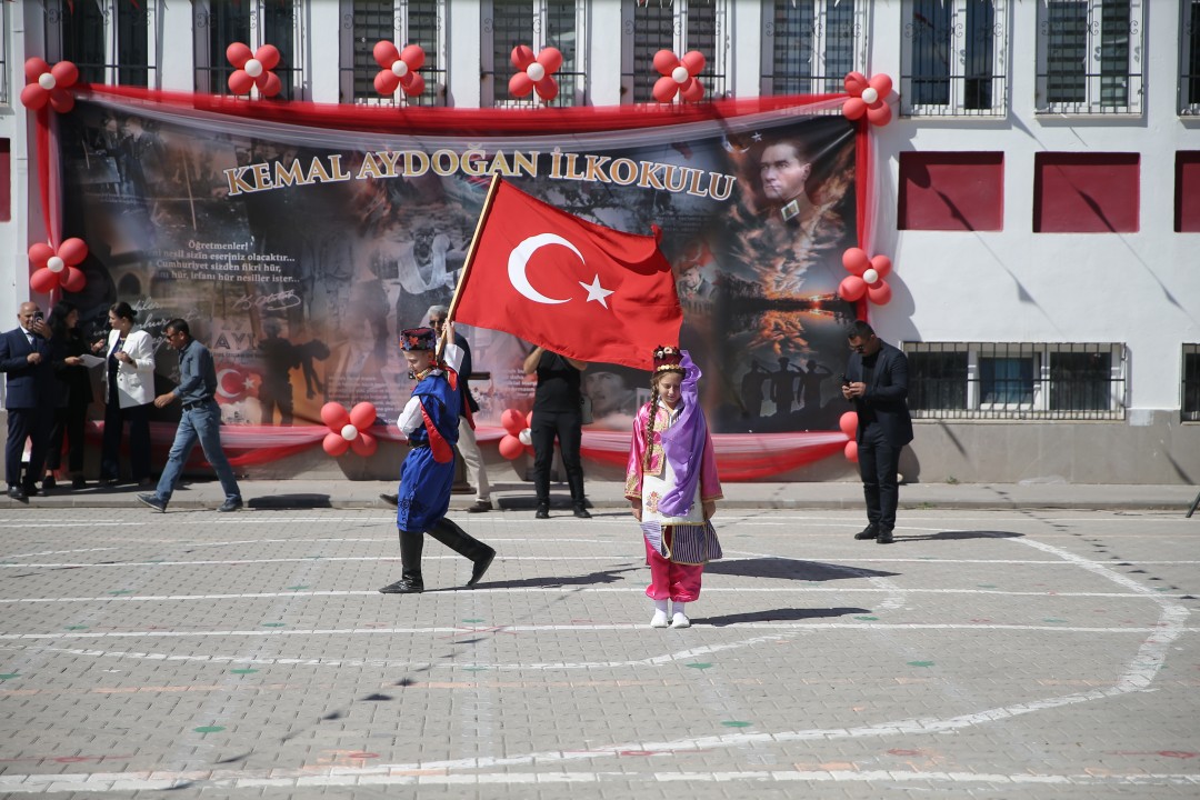 21084AA-20250910-39072455-39072448-NIGDEDE_ILKOGRETIM_HAFTASI_KUTLANDI.jpg