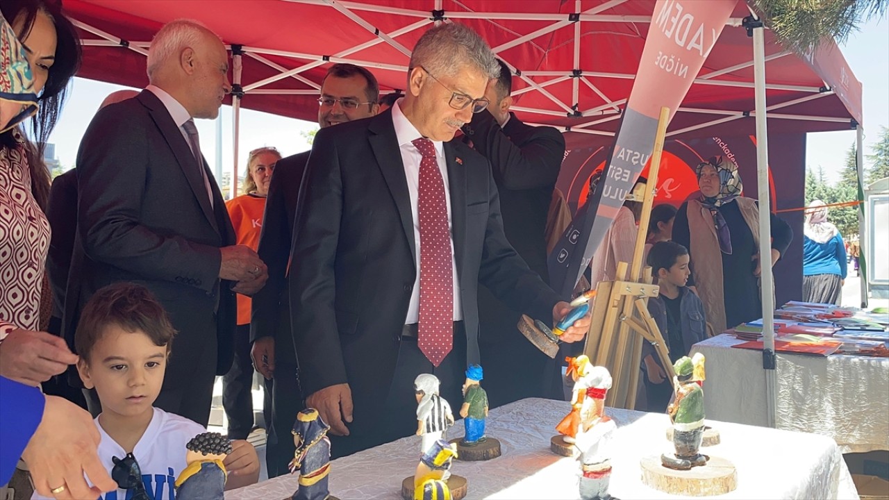 26334AA-20250623-38363595-38363590-NIGDEDE_EL_SANATLARI_SERGISI_ACILDI.jpg