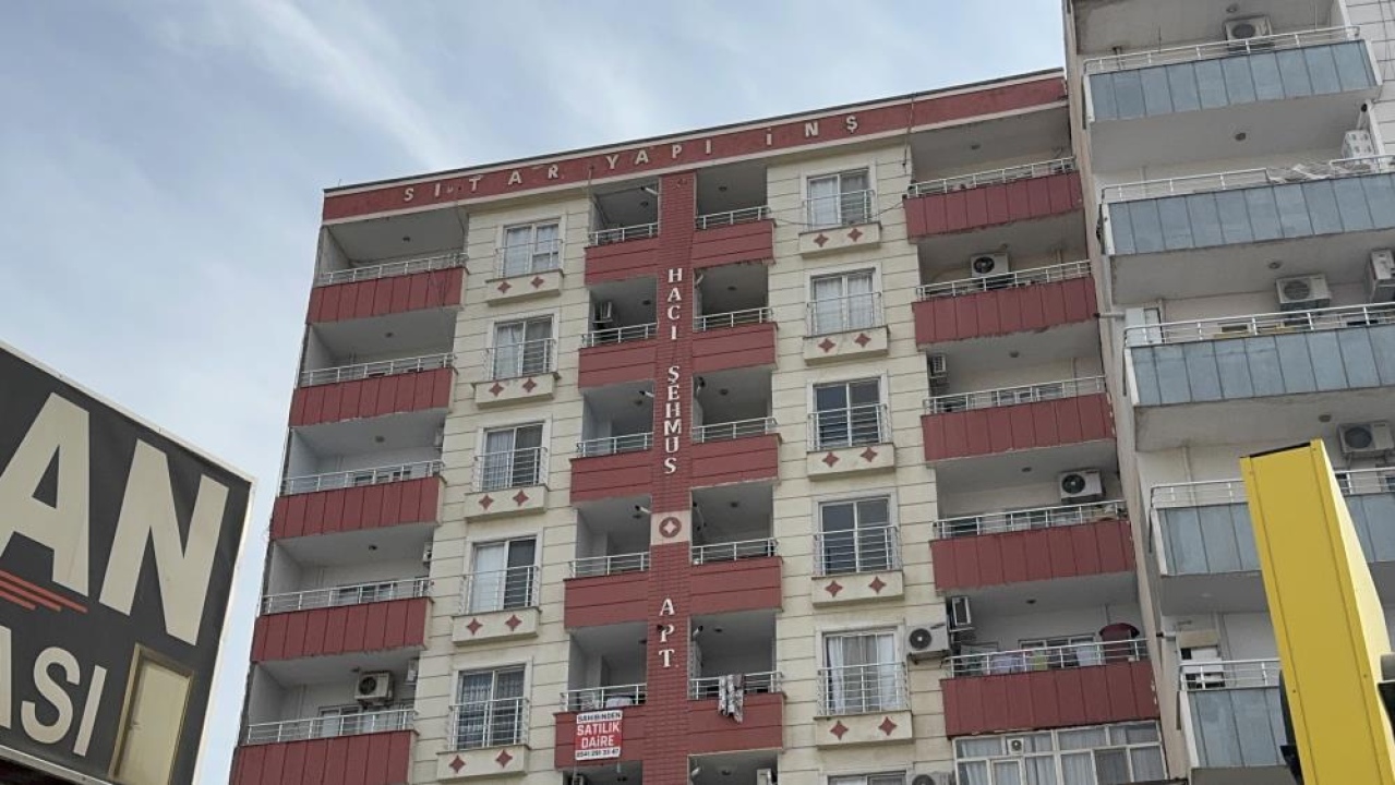 3 kişilik aile evinde ölü bulundu