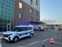 55 yaşındaki kadın 3'üncü kattan aşağı düştü, acı haber geldi