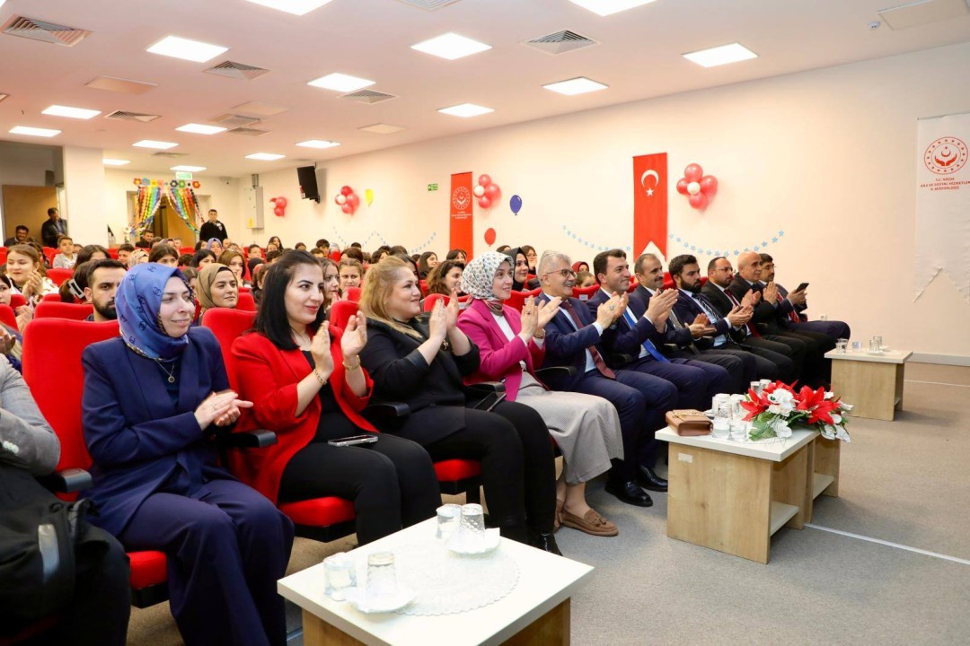 3020598558951_1155639750089813_6208152501780257407_n (1).jpg