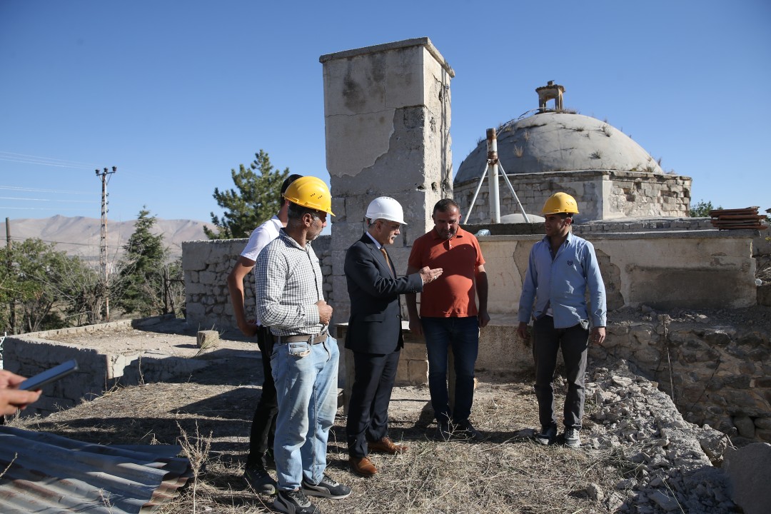 3073AA-20250927-39238894-39238893-NIGDEDEKI_TARIHI_FERTEK_HAMAMINDA_KAPSAMLI_RESTORASYON_BASLATILDI.jpg