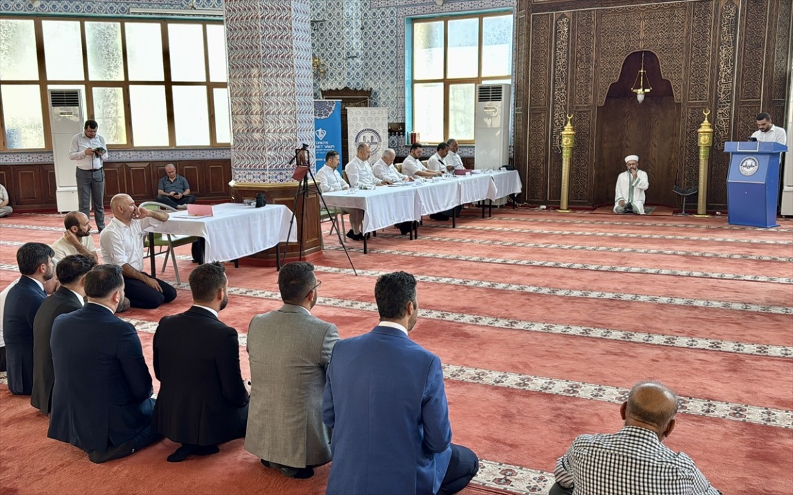 33595AA-20250724-38651374-38651369-KIRSEHIRDE_DIN_GOREVLILERI_ARASI_ETKILI_HUTBE_SUNUMU_YARISMASI_BOLGE_FINALI_YAPILDI.jpg