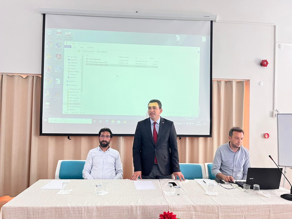 49605G0qcpymWAAElYOM.jpg