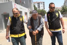 75 yaşındaki adam tartıştığı karısını silahla vurdu