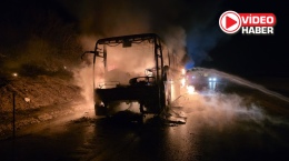Adana-Niğde Otoyolunda  39 yolcusu bulunan otobüs alev alev yandı 