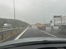 Adana-Niğde Otoyolunda Yoğun Yağış Sürücüleri Zorluyor