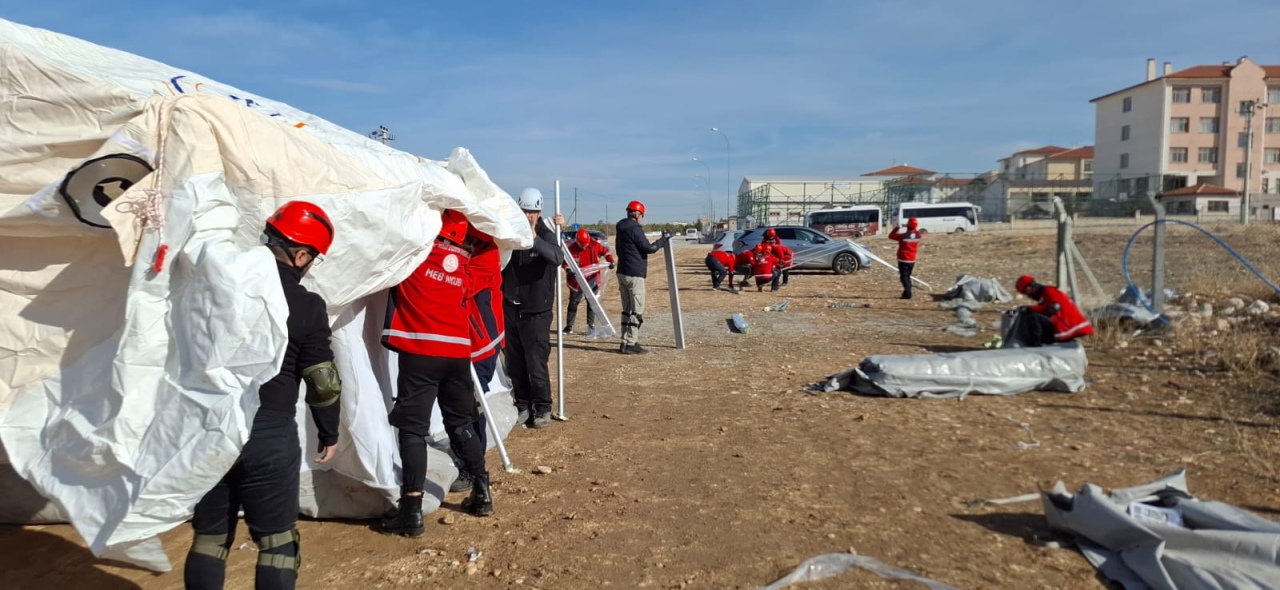 AFAD’dan AKUB personeline çadır kurulumu eğitimi