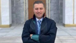 Ahmet Kuran Kimdir? Kaç Yaşında ve Eşi Kim? Hülya Kuran'ın Neyi Oluyor?