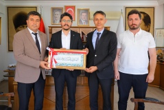 AK Parti İl Başkanı Özdemir, şube müdürlerini ağırladı