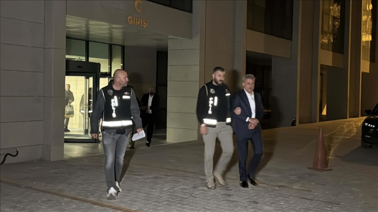 AK Partili Başkan Sungur ve 4 Kişi Tutuklandı