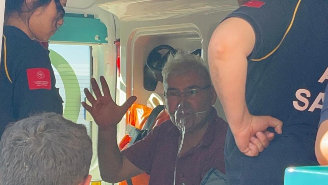 Alevlerde Kalan 12 Kişi Kurtarıldı
