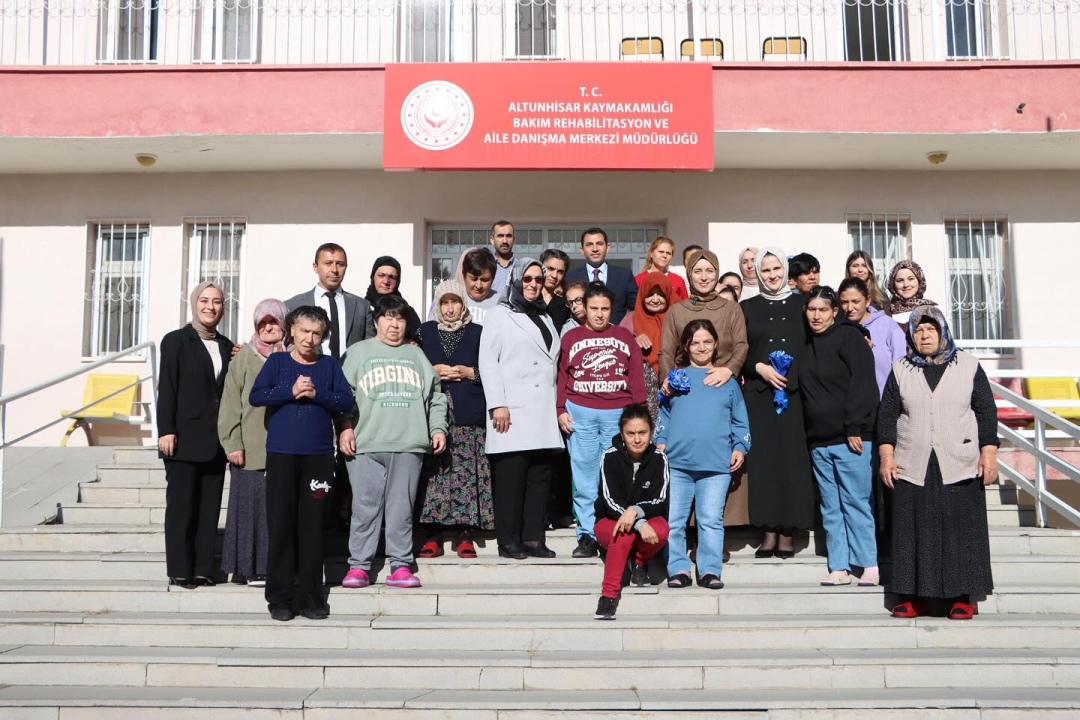 Altunhisar Bakım Merkezine Ziyaret