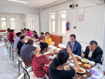Altunhisar Bakım Rehabilitasyon Merkezi’nde akşam yemeği buluşması