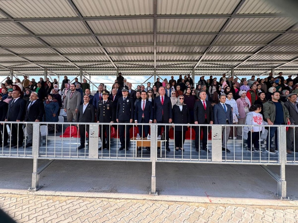 Altunhisar’da 29 Ekim Cumhuriyet Bayramı Coşkusu