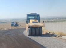 Altunhisar’da 5 kilometrelik sathi asfalt çalışması sürüyor