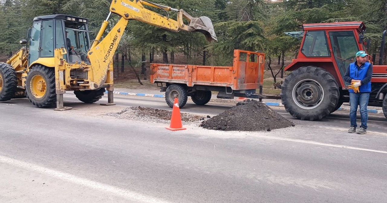 Altunhisar’da altyapı çalışmaları aralıksız sürüyor