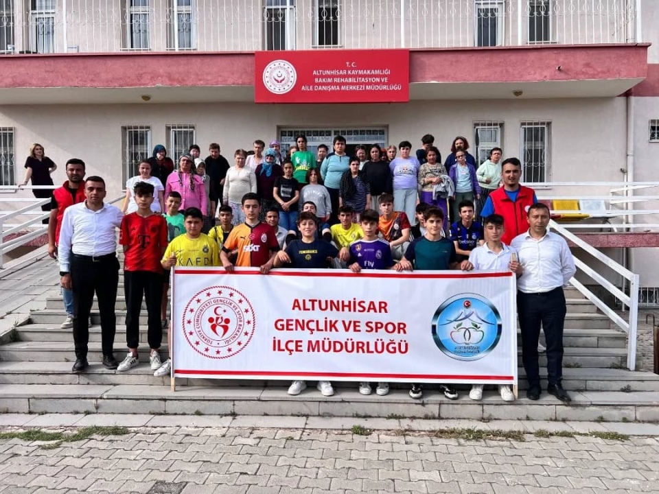 Altunhisar’da Gençlik Haftası Anlamlı Bir Etkinlikle Tamamlandı
