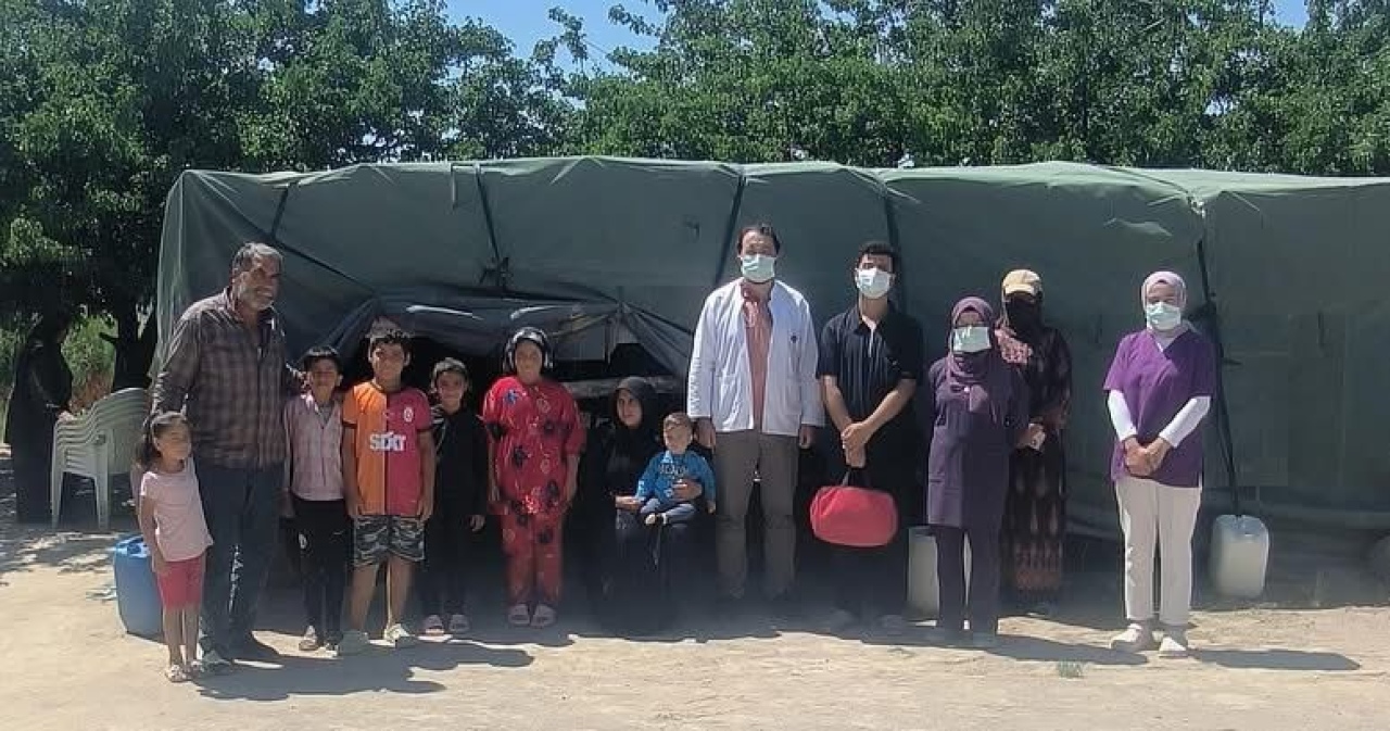 Altunhisar’da Mevsimlik Tarım İşçilerine Sağlık Taraması Yapıldı