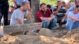Arkadaşının boğazını sıktığı 10 yaşındaki çocuk hayatını kaybetti