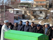 Asırlık Çınar Ulukışla’da Son Yolculuğuna Uğurlandı