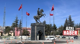 Atatürk büstü daha görkemli hale getirilecek