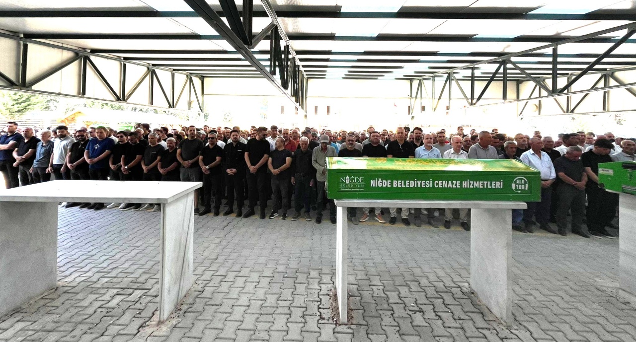Baba Fayık Demirdilek son yolculuğuna uğurlandı