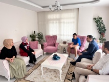 Babalar Günü’nde şehit çocuklarına anlamlı ziyaret