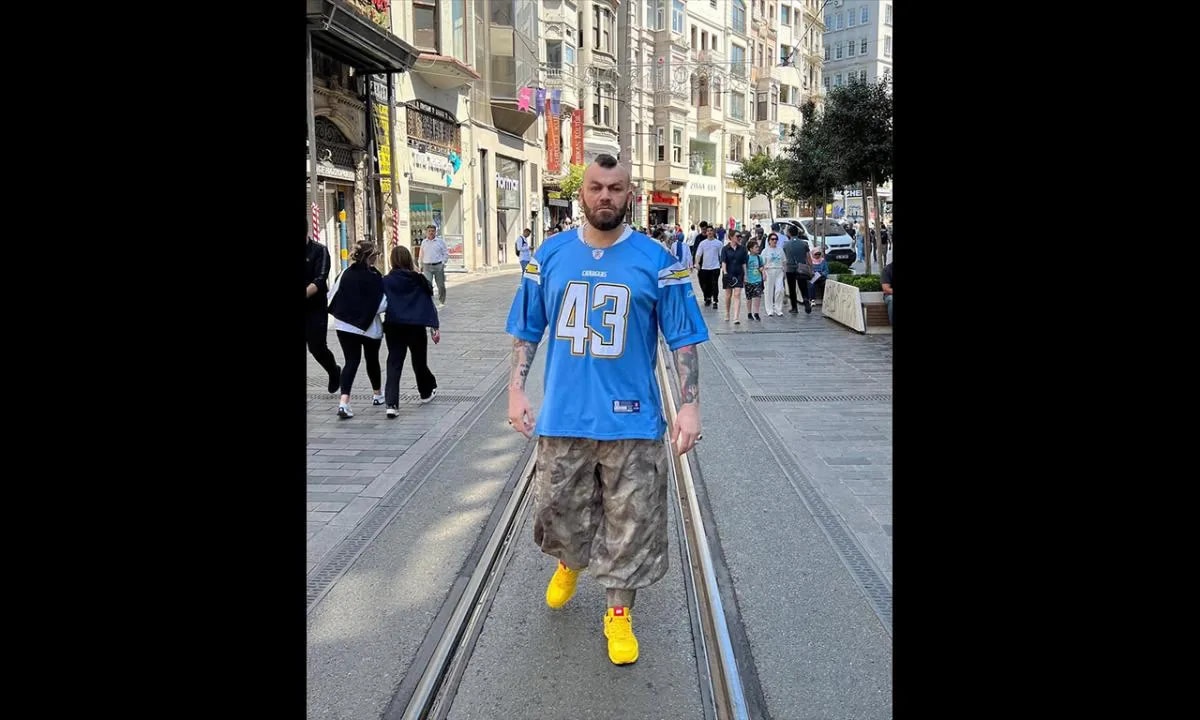 Bahadır Ünlü kimdir ve aslen nereli? Instagram hesabı merak edildi