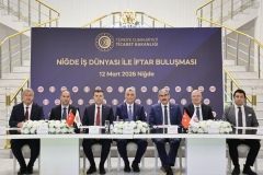 Bakan Bolat, Niğdelilerle iftar yaptı