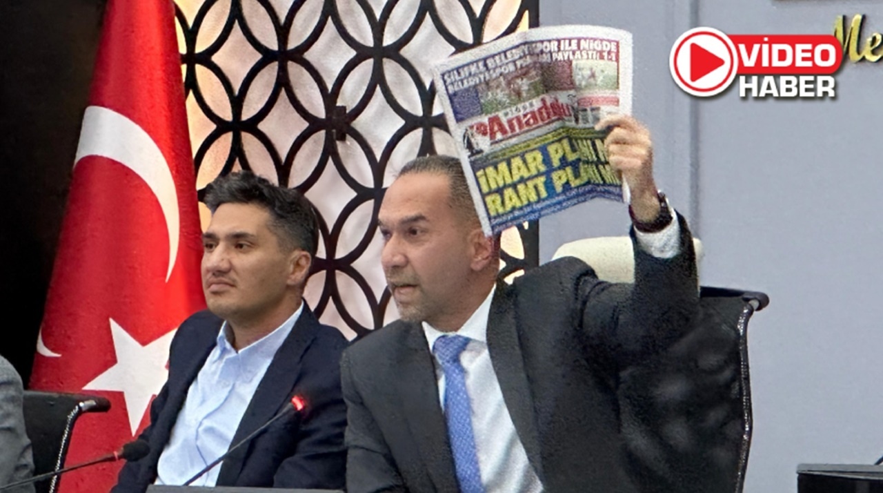 Belediye meclisinde istifa sesleri!