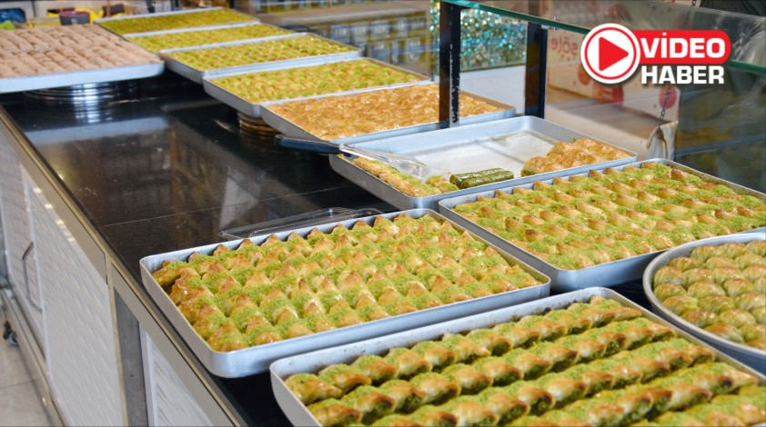 BİR DİLİM BAKLAVANIN FİYATI DUDAK UÇUKLATIYOR