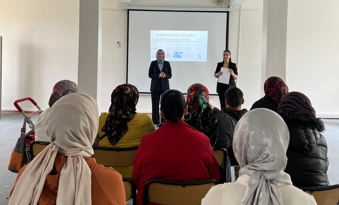 Bor’da bağımlılıkla mücadele eğitimi verildi