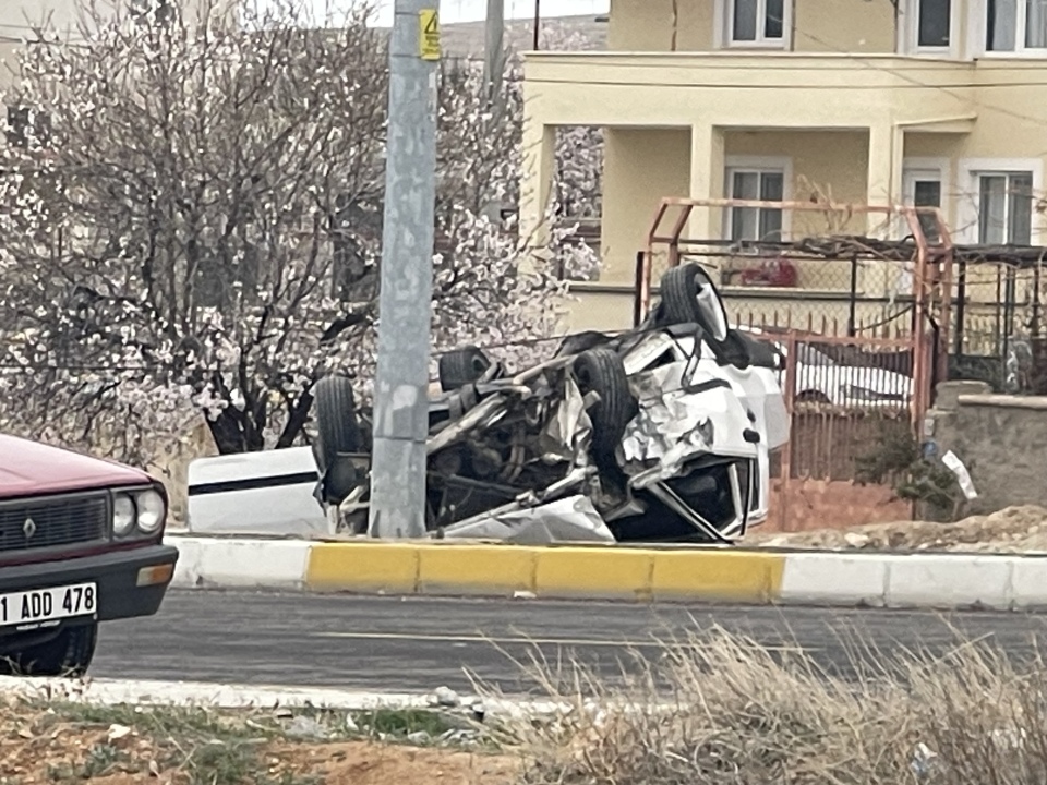  Bor’da feci kaza: Otomobil takla attı 