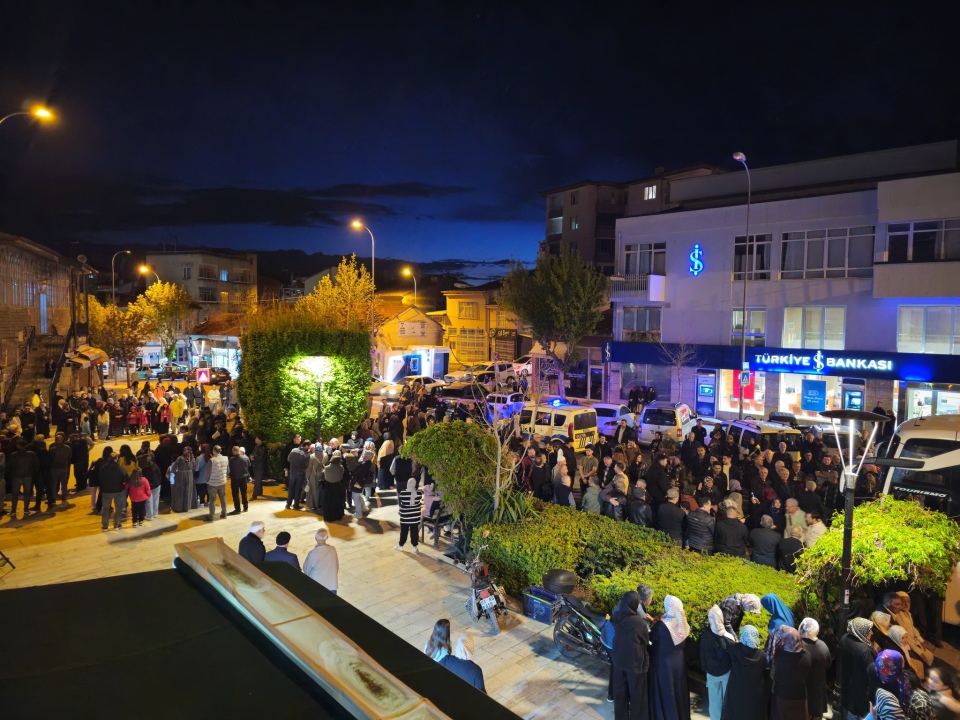 Bor’da hacı adayları dualarla uğurlandı
