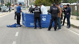 Boşanma aşamasındaki eşini öldürdü
