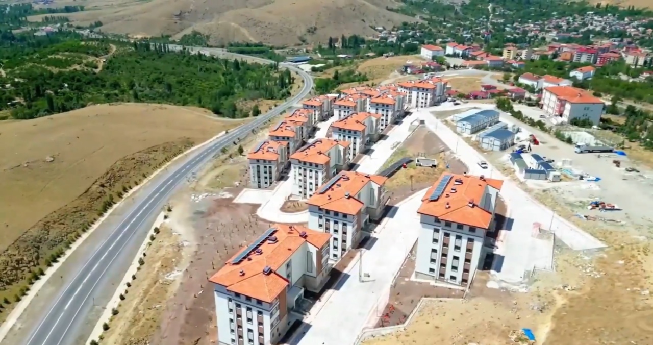 Çamardı’da 285 sosyal konut hak sahiplerine teslim ediliyor