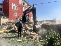Çamardı’da ihtiyaç sahibi vatandaşın evi yenileniyor