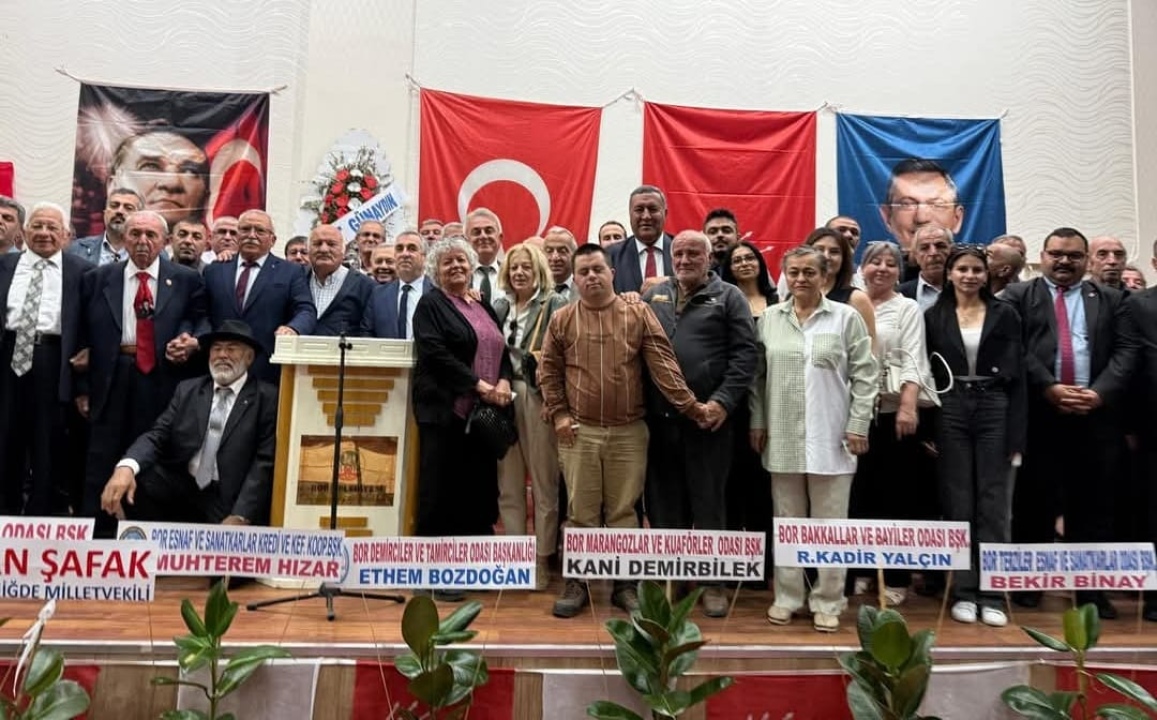 CHP Bor İlçe Başkanlığı'nda Hakkı Taşdemir Güven Tazeledi