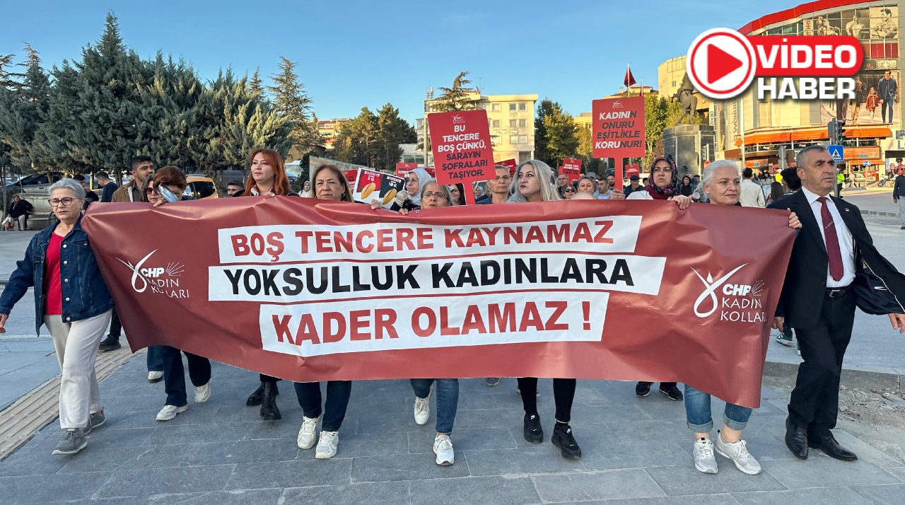 CHP’li kadınlardan boş tencereli yürüyüş