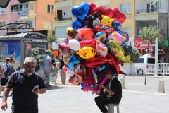 Çocuklara Dikkat: Uçan Balonlar Tehlike Saçıyor