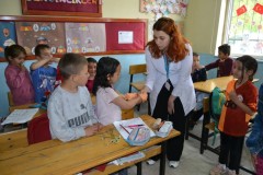 Çukurbağ Köyünde öğrencilere ağız ve diş sağlığı taraması yapıldı 